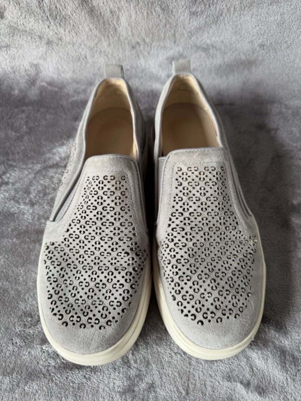 VIONIC Gray Kimmie Slate Suede Leather Sneakers Women's Size 7 Comfort Shoes